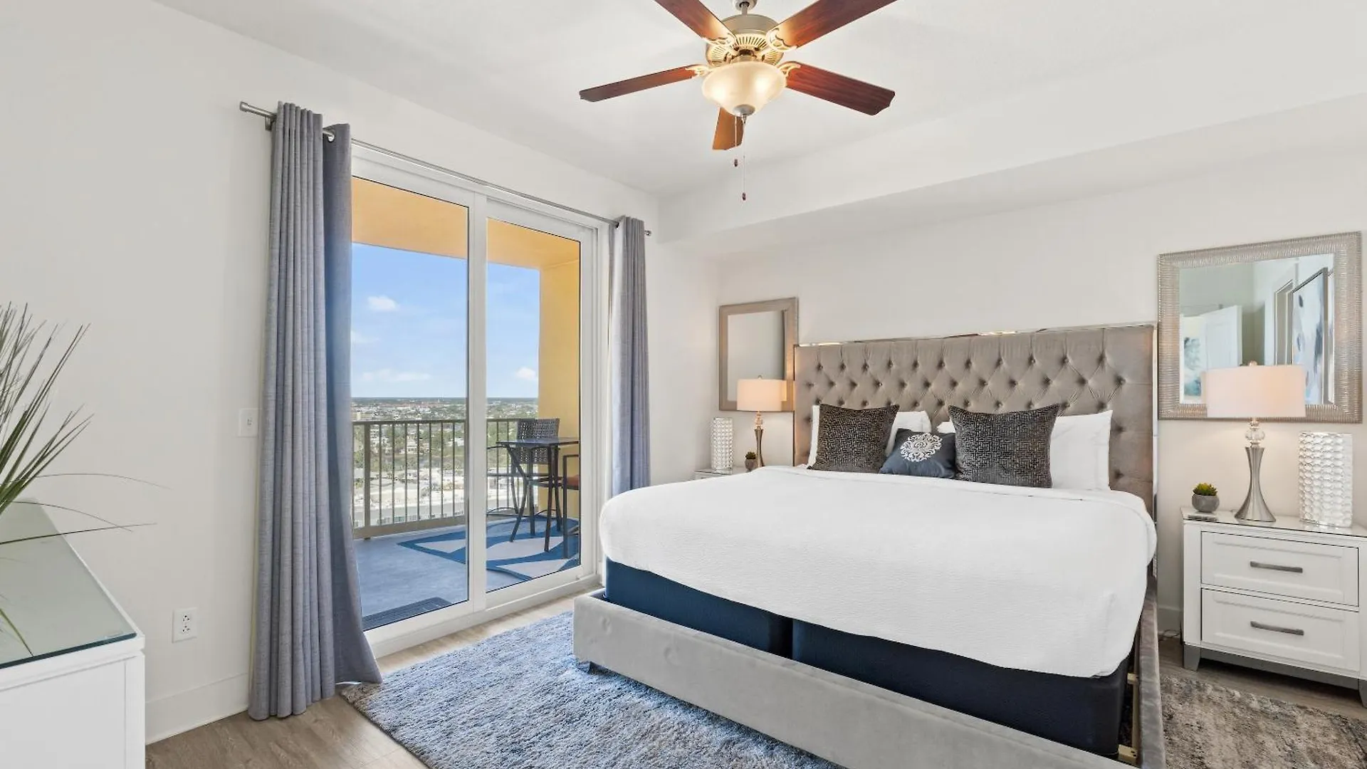 Calypso Resort Tower 3 By Panhandle Getaways Panama City Beach Apartment