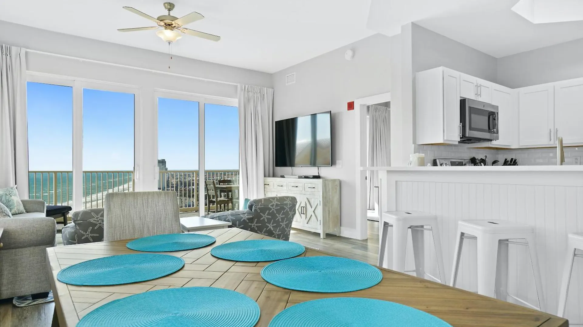 Calypso Resort Tower 3 By Panhandle Getaways Panama City Beach Apartment