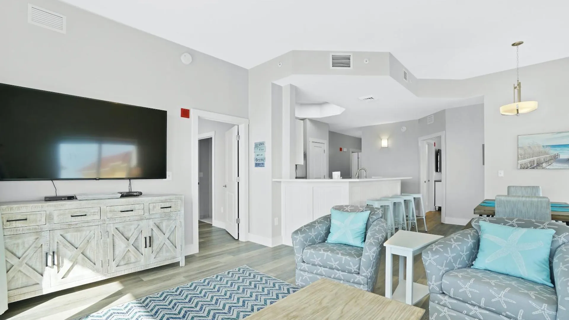 Apartment Calypso Resort Tower 3 By Panhandle Getaways Panama City Beach United States